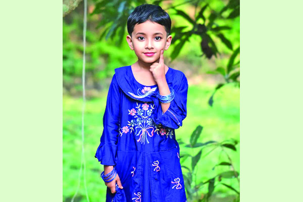 মায়ের হাত ধরে স্কুলে যাওয়া হলো না শিশু আদিবার