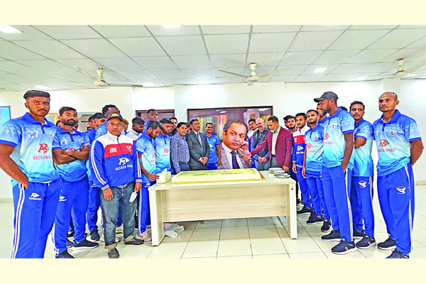 বসুন্ধরা গ্রুপের ব্যবস্থাপনা পরিচালকের  জন্মেদিন উদযাপন 