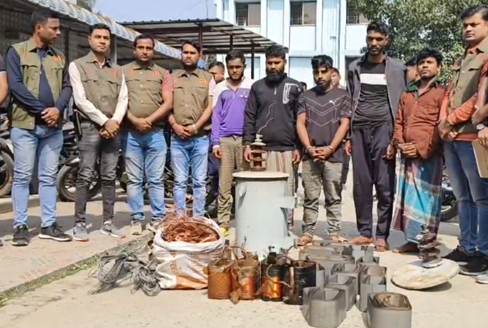 ট্রান্সফরমার চোর চক্রের ৫ সদস্য গ্রেফতার