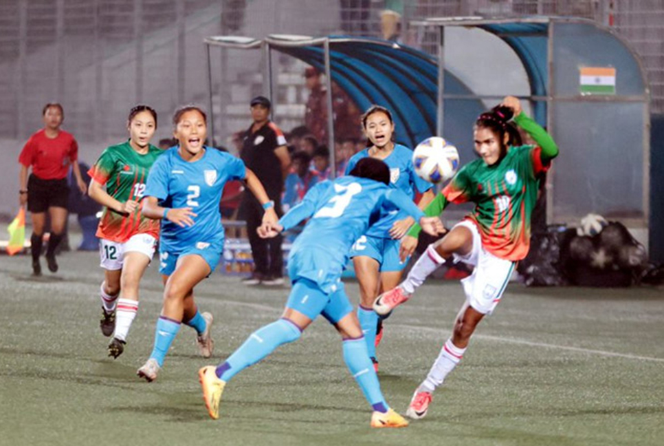 ভারতকে হারিয়ে সাফের ফাইনালে বাংলাদেশ

