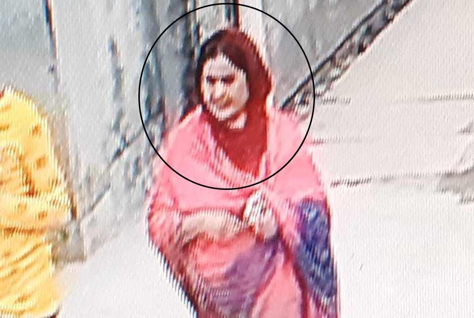 নবজাতক নিয়ে পালিয়ে গেল প্রতিবেশী ভাড়াটিয়া নারী