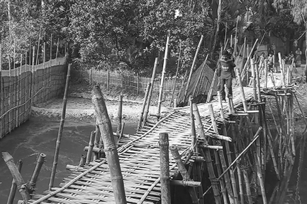 প্রতিশ্রুতিতেই দেড় যুগ পার