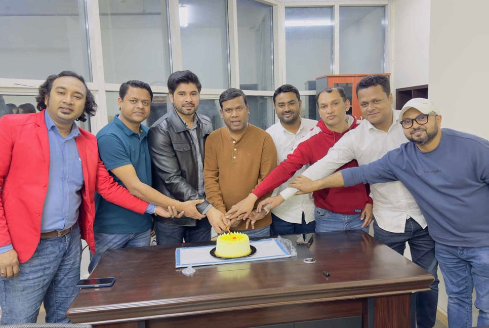 এএফসি এশিয়ান কাপে চ্যাম্পিয়ন হওয়ায় কাতার প্রবাসীদের বিজয় উল্লাস 