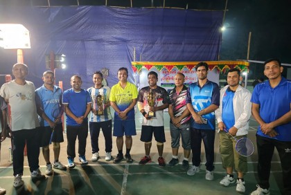 জয়পুরহাটে অফিসার্স ক্লাব ব্যাডমিন্টন টুর্নামেন্ট অনুষ্ঠিত 