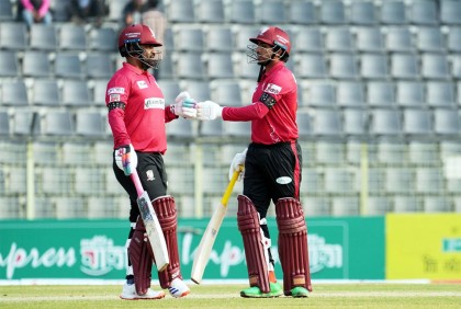টানা ৯ ম্যাচ হারলো ঢাকা, শীর্ষ তিনে 
তামিমের বরিশাল