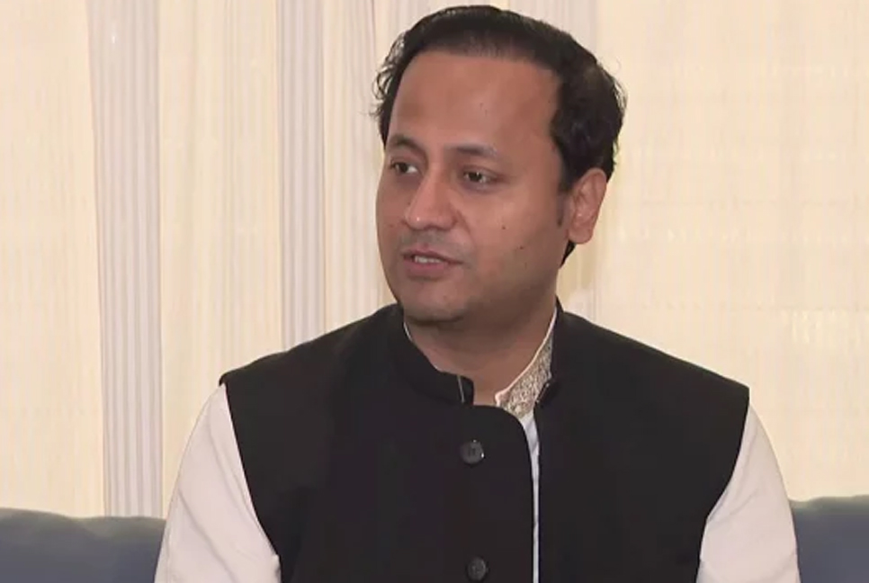 এসএসসি চলাকালে রাতে মাইক বাজিয়ে অনুষ্ঠান না করার অনুরোধ শিক্ষামন্ত্রীর

