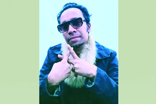 আলোচনায় এফ এ প্রীতম