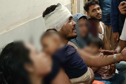 বান্দরবানে পিকনিকের বাস উল্টে আহত ৩২
