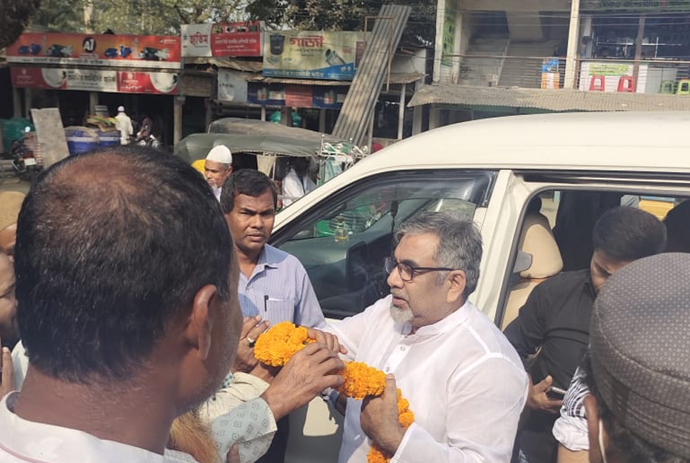 ধৈর্যের সঙ্গে রাজনৈতিক কার্যক্রম চালিয়ে যেতে হবে : প্রিন্স  

