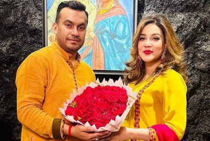বিচ্ছেদের সিদ্ধান্ত মাহিয়া মাহির