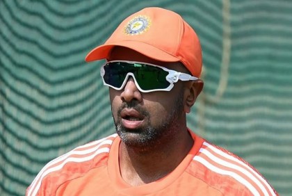 রাজকোট টেস্টের মাঝপথেই দল ছাড়লেন অশ্বিন