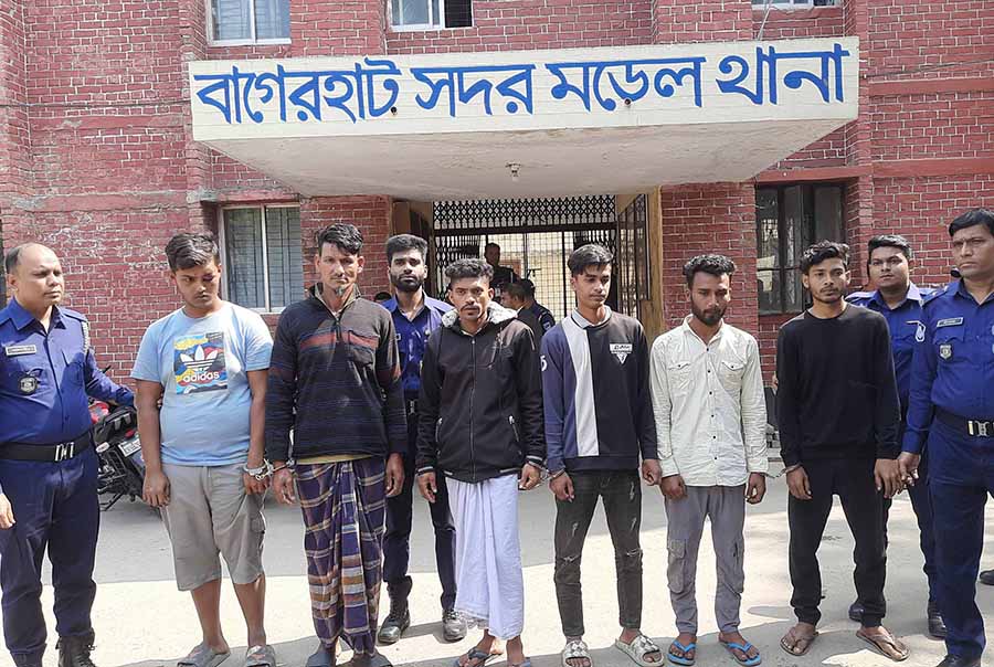 বাগেরহাটে অপহৃত কলেজছাত্র উদ্ধার, ৬ অপহরণকারী আটক 