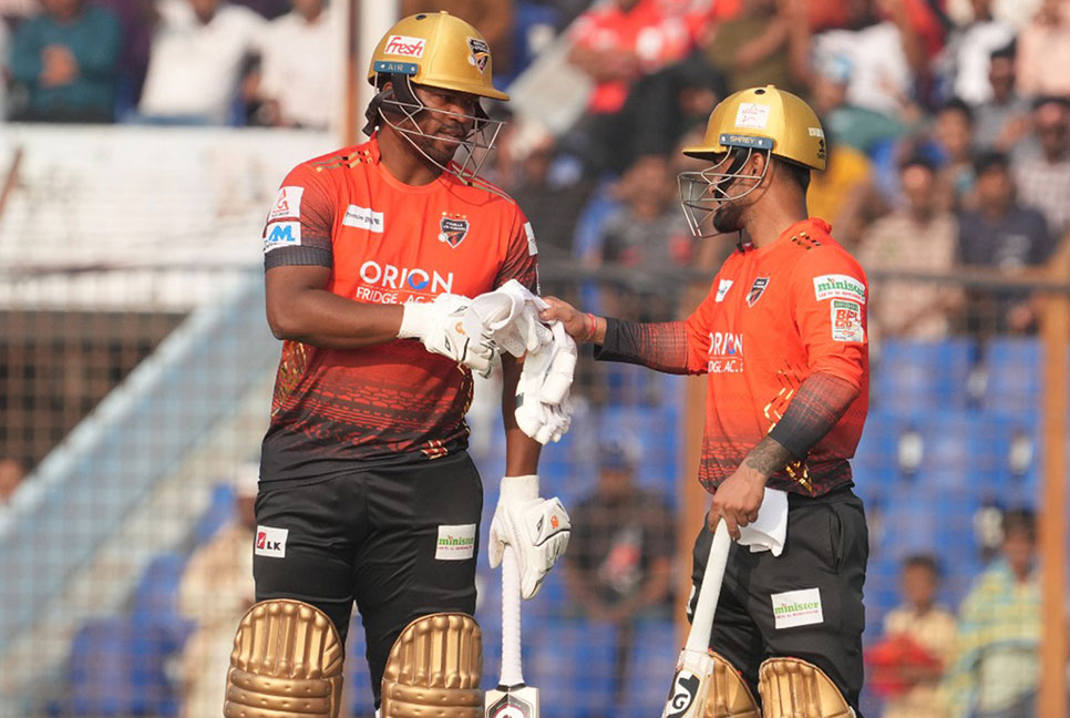 ‘আমাদের কি একাদশে আর খেলোয়াড় নেই?’, মুস্তাফিজ প্রসঙ্গে লিটন