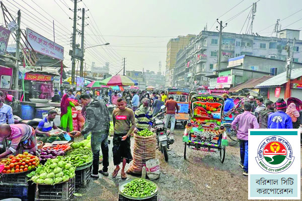 হকারের দখলে ব্যস্ততম সড়ক