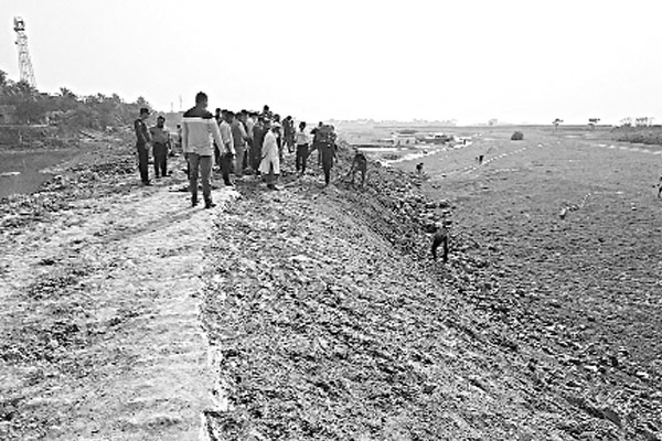 হাওরে বাঁধের কাজে গাফিলতি