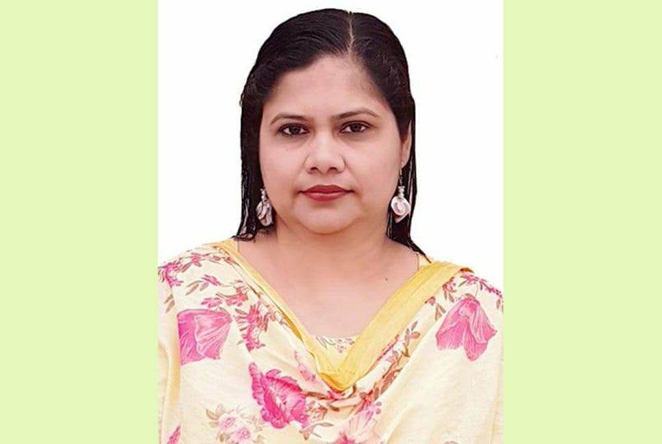 ভাইয়ের মনোনয়ন প্রত্যাহার, বিনা প্রতিদ্বন্দ্বিতায় তাহেরপুর মেয়র হচ্ছেন সায়লা