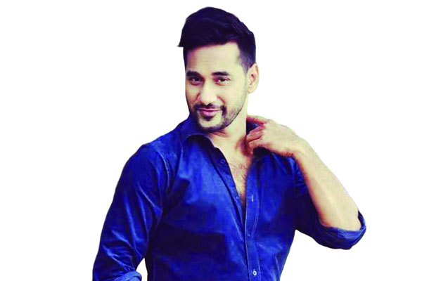 নিরীক্ষণধর্মী কাজ করতে চাই