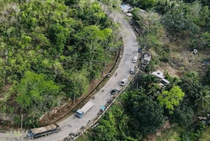 ফিলিপাইনে ট্রাক খাদে; নিহত ১৫