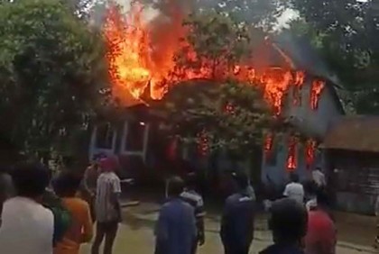 গোপালগঞ্জে আগুনে পুড়ে নারীর মৃত্যু