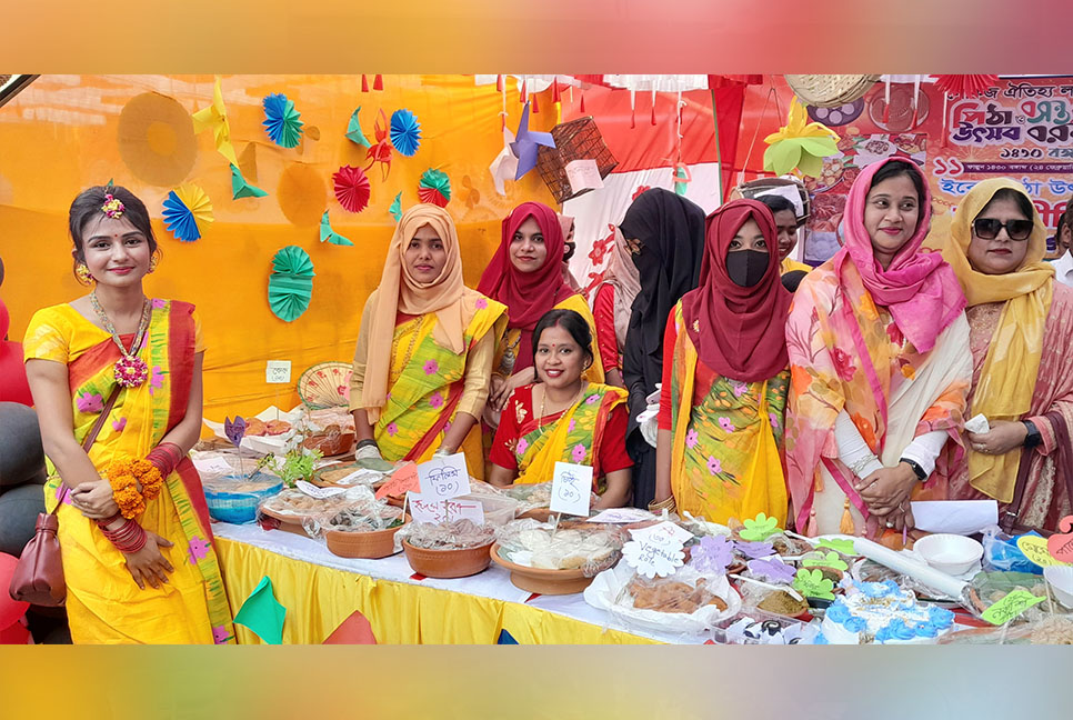 বড়াইগ্রামে পিঠা উৎসব ও বসন্তবরণ