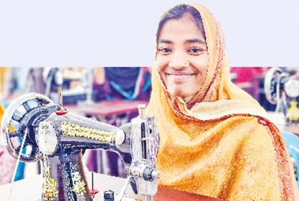 সেলাই মেশিনই হবে ভাগ্যবদলের হাতিয়ার