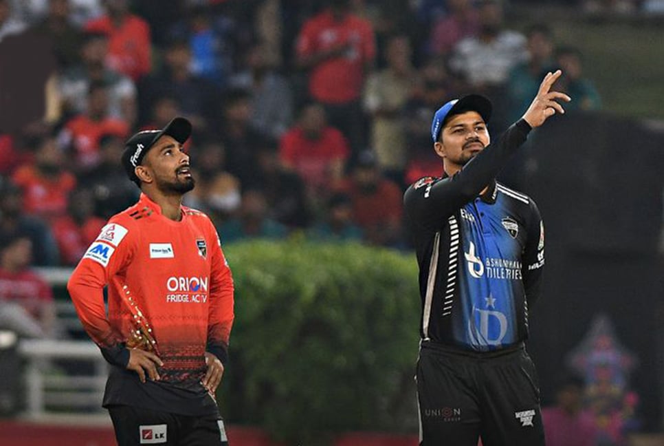 প্রথম কোয়ালিফায়ারে রংপুরকে ব্যাটিংয়ে পাঠালো কুমিল্লা