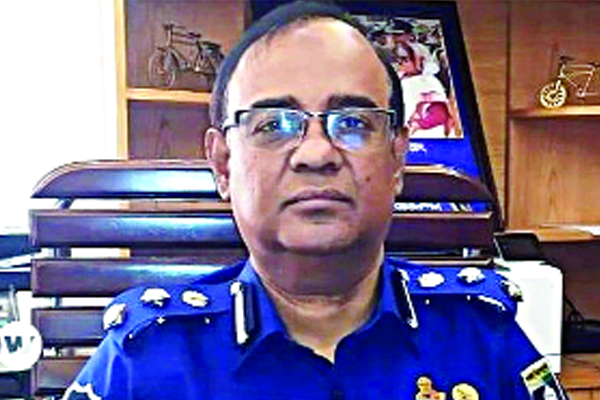 বিতর্কের বাইরে শুধুই ৯৯৯