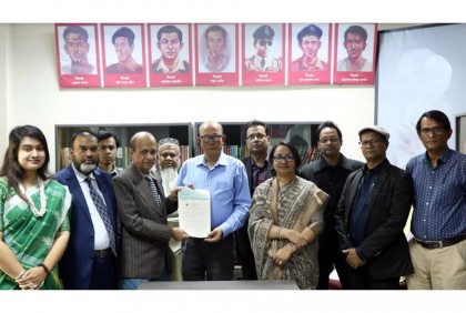মুক্তিযুদ্ধভিত্তিক গবেষণায় অনুদান প্রদানের লক্ষ্যে 
বাউবিতে গবেষকগণের সঙ্গে চুক্তি স্বাক্ষরিত 