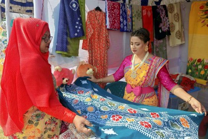 দিনাজপুরে নারী উদ্যোক্তা মেলা 