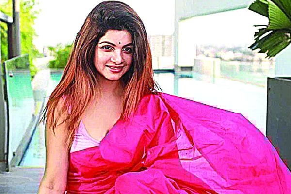 শোবিজের সিঙ্গেল মাদার...