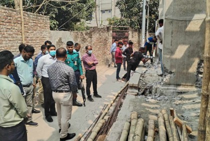 রামপুরা এলাকায় রাজউকের উচ্ছেদ অভিযান ও জরিমানা