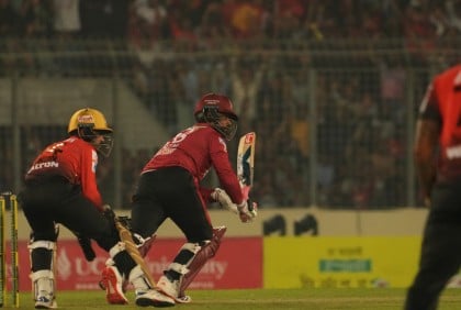 ঝড় তুলে ফিরলেন তামিম