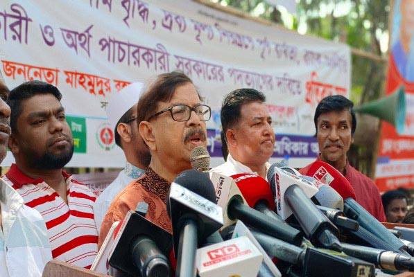সরকারের কাছে মানুষের জীবনের মতো তুচ্ছ আর কিছু নেই: মান্না
