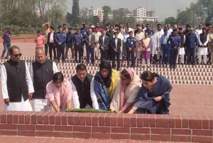 জাতীয় স্মৃতিসৌধে নবনিযুক্ত ৭ প্রতিমন্ত্রীর শ্রদ্ধা

