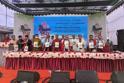 হয়ে গেল অমর একুশে হলের তৃতীয় পুনর্মিলনী 


