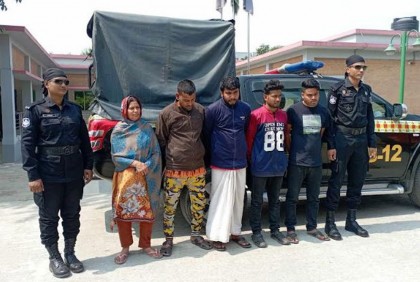 সিরাজগঞ্জে ছিনতাই চক্রের মূলহোতাসহ আটক ৫