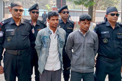 বগুড়ায় ফেনসিডিলসহ দুই মাদক কারবারি গ্রেফতার