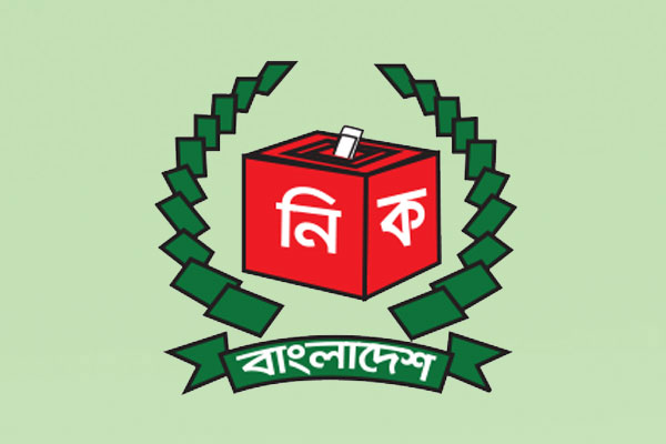ইভিএম নিয়ে দোটানায় ইসি