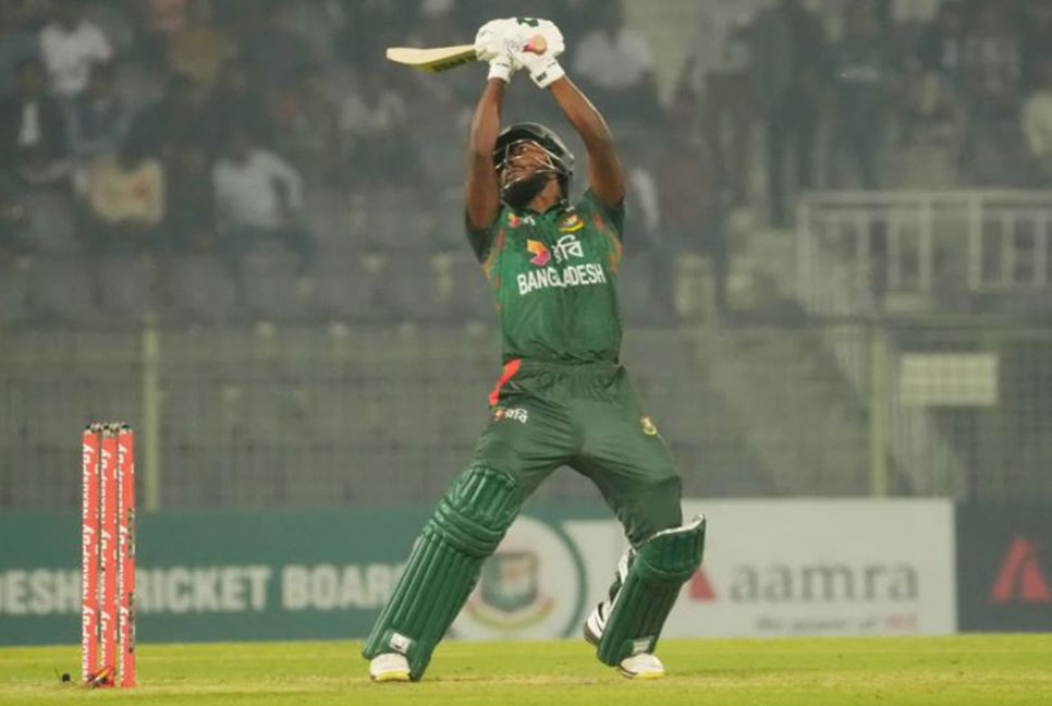 জাকের বন্দনায় যোগ দিলেন মিরাজ