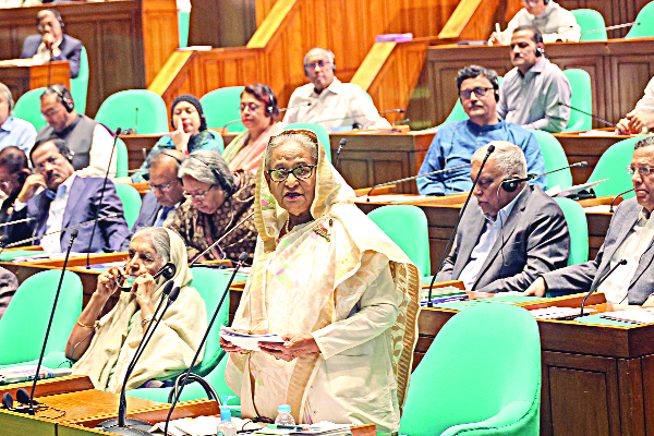 নালিশ করে ফায়দা হবে না, এগিয়ে যাবে দেশ
