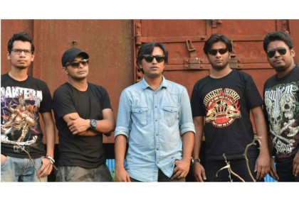 আট বছর পর স্টিলবর্নের নতুন গান