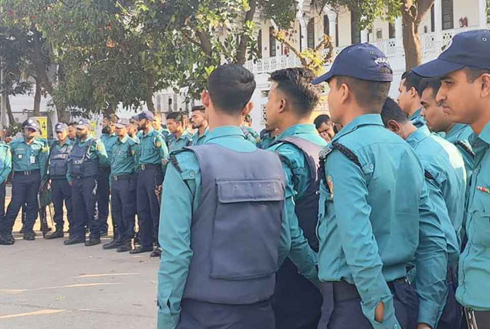 সুপ্রিম কোর্ট আইনজীবী সমিতির নির্বাচন ঘিরে অতিরিক্ত পুলিশ মোতায়েন