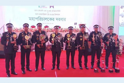 বীরত্বপূর্ণ কাজের স্বীকৃতি পেলেন র‍্যাবের ১২০ সদস্য 