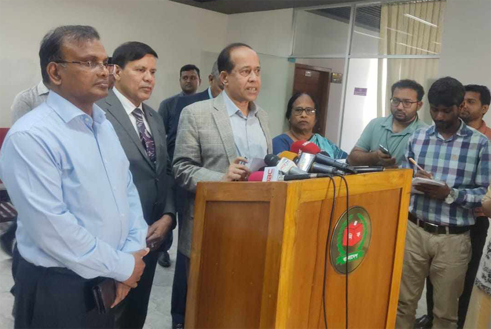 ময়মনসিংহ ও কুমিল্লায় শান্তিপূর্ণ ভোট হয়েছে : সিইসি

