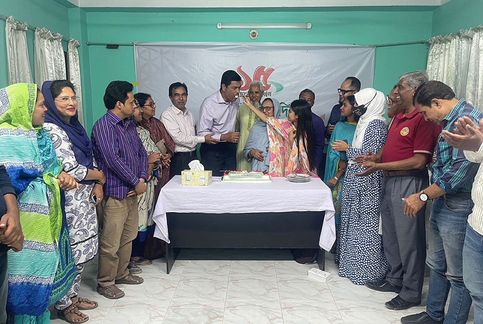 বরগুনায় বাংলাদেশ প্রতিদিনের প্রতিষ্ঠাবার্ষিকীতে নানা আয়োজন