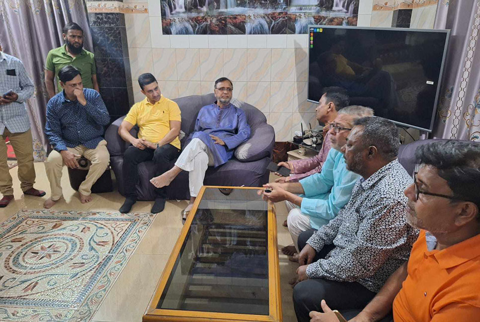 কারাবন্দী নবী উল্লাহ নবীর বাসায় বিএনপি নেতারা
