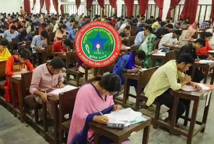 আজ শিক্ষক নিবন্ধন পরীক্ষায় বসেছে প্রায় সাড়ে ১৮ লাখ প্রার্থী