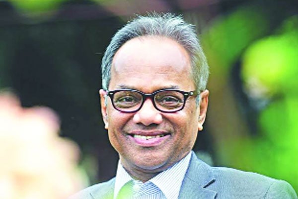 একই সুতোয় গাঁথা
