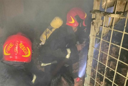 পুরান ঢাকায় প্রেসে আগুন নিয়ন্ত্রণে 