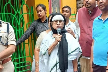 কলকাতার গার্ডেনরিচে ভবন ভেঙে নিহত ২, দুর্ঘটনাস্থল পরিদর্শন মমতার